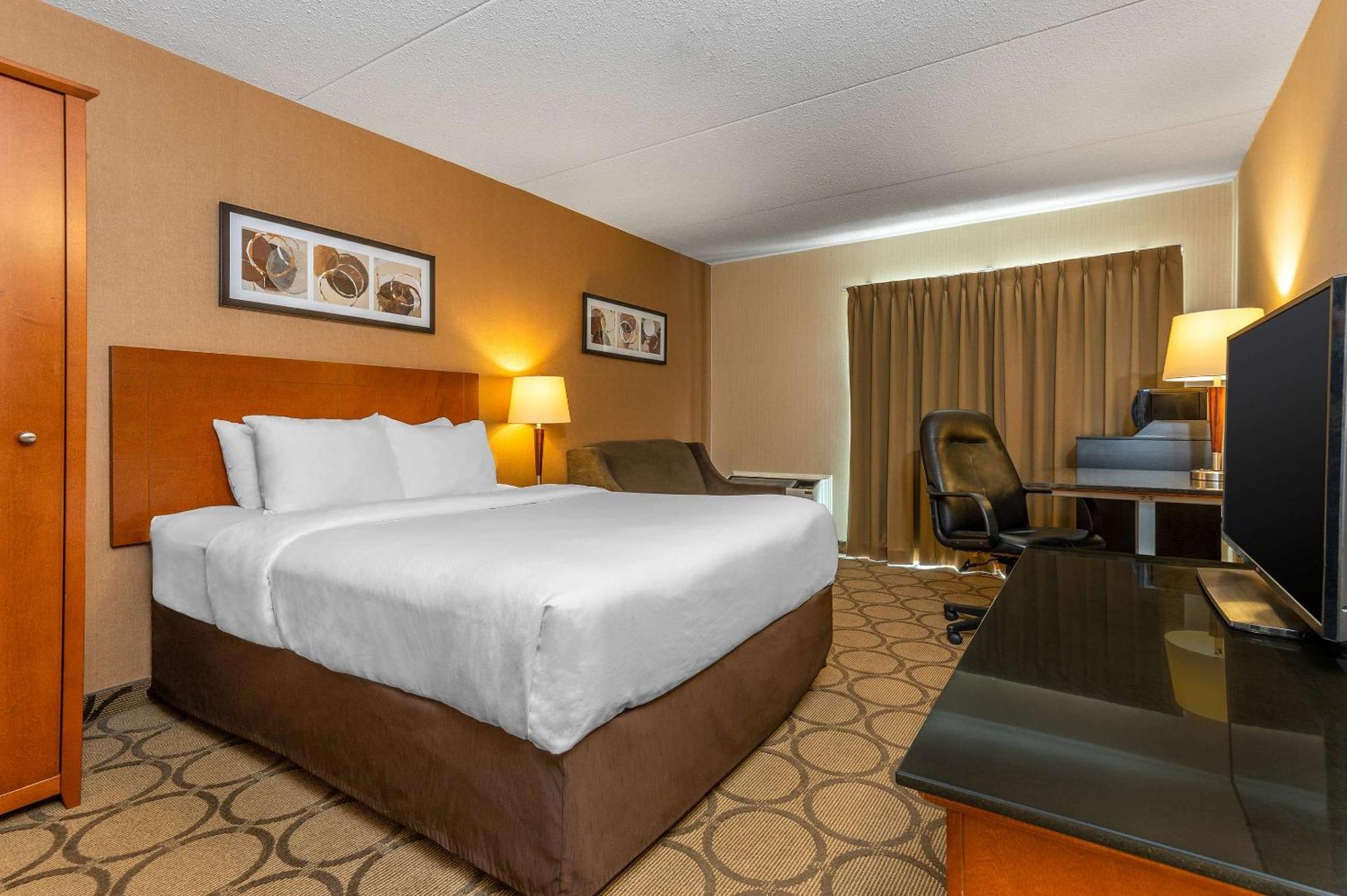 Comfort Inn Труро Екстериор снимка