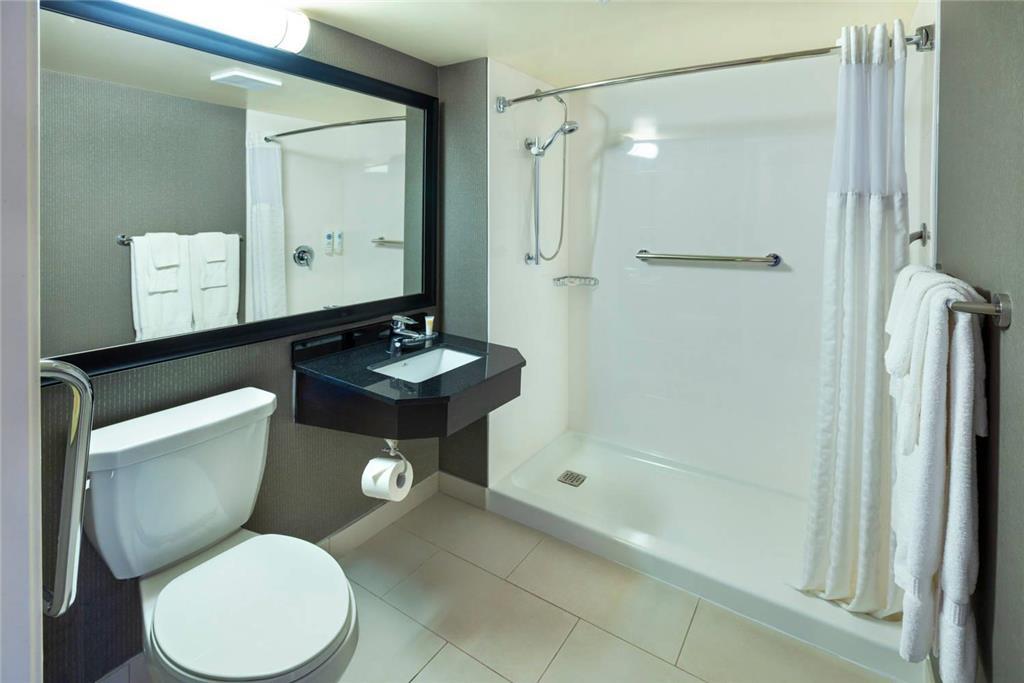 Comfort Inn Труро Стая снимка
