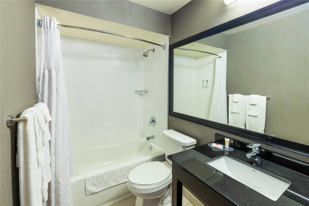 Comfort Inn Труро Стая снимка